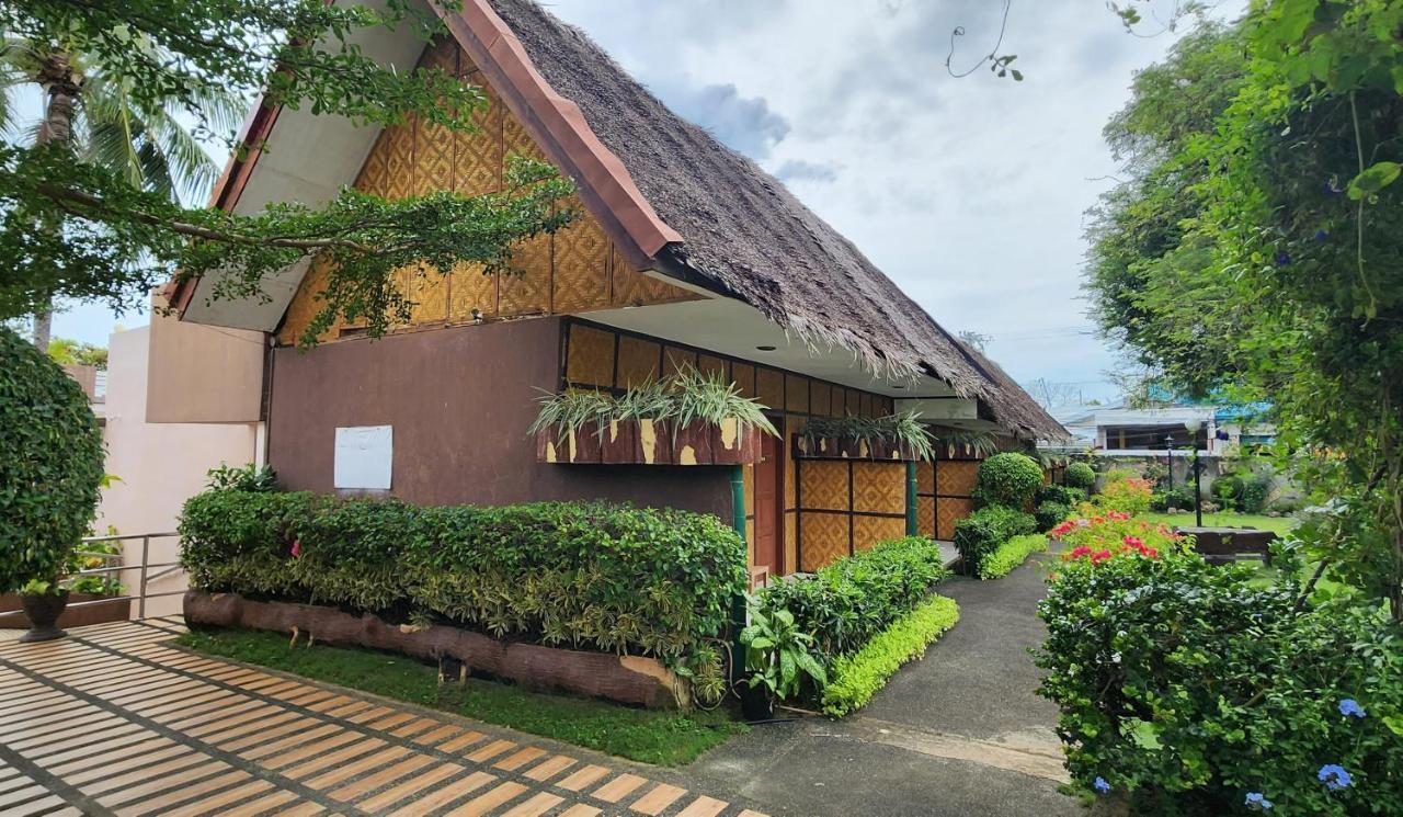 Villa Tomasa Alona Kew White Beach Resort パングラオ エクステリア 写真
