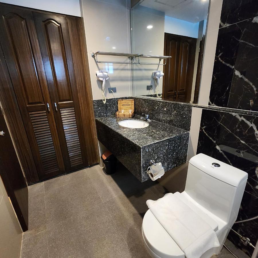 Villa Tomasa Alona Kew White Beach Resort パングラオ エクステリア 写真