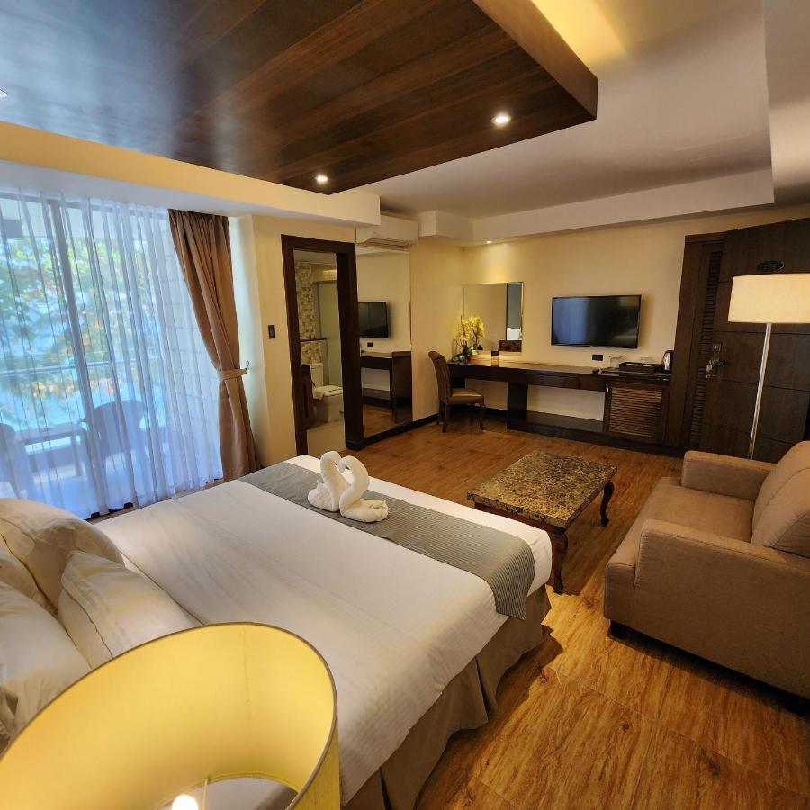 Villa Tomasa Alona Kew White Beach Resort パングラオ エクステリア 写真