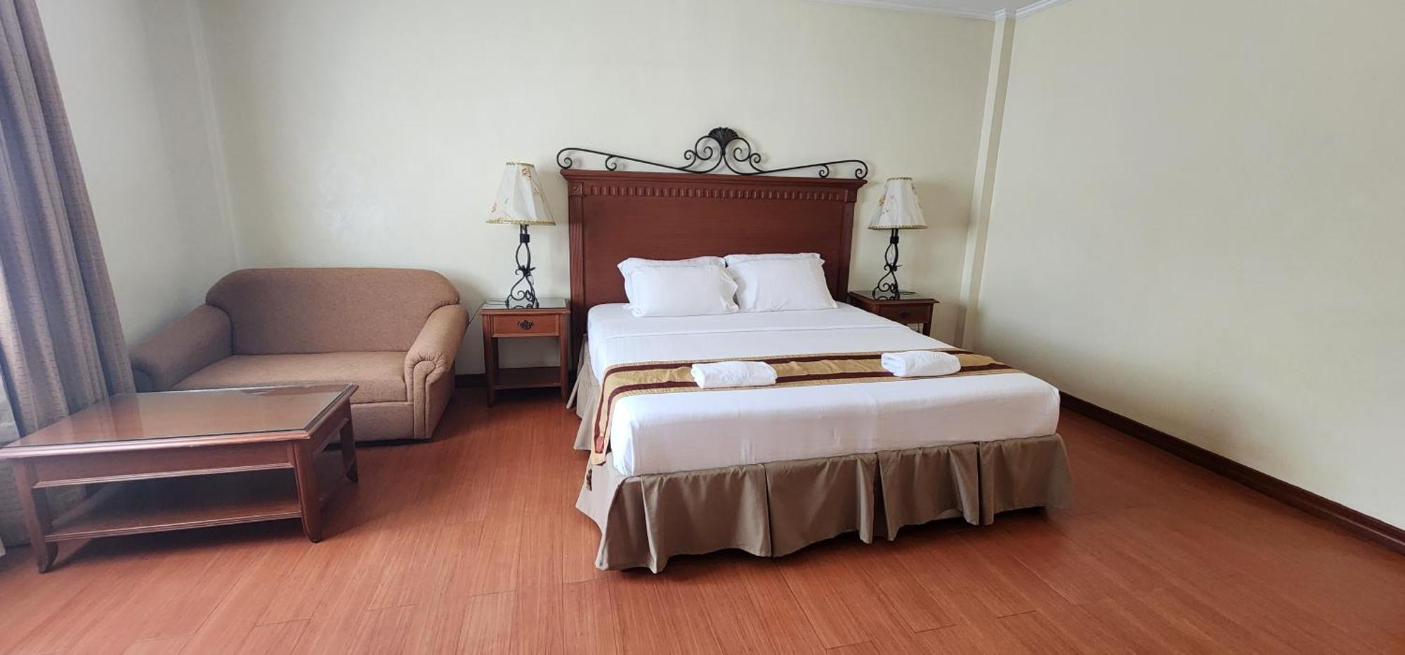 Villa Tomasa Alona Kew White Beach Resort パングラオ エクステリア 写真